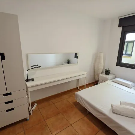 Salvador Genis Apartment